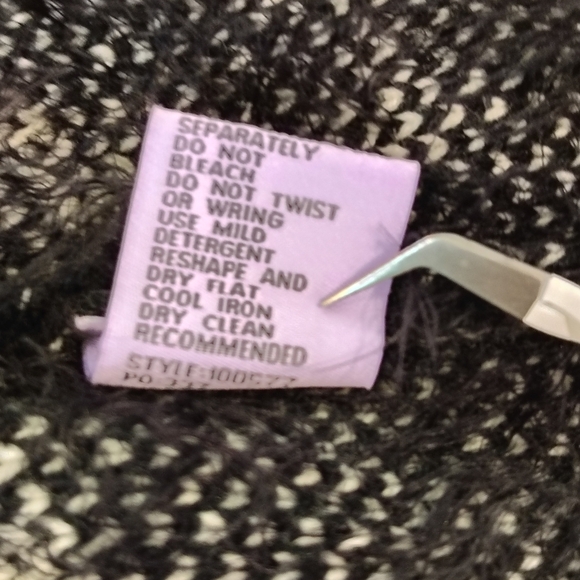 Michelle Nicole Women's Small  Black White Shaggy Open Cardigan Soft Cozy Aztec - Picture 7 of 8